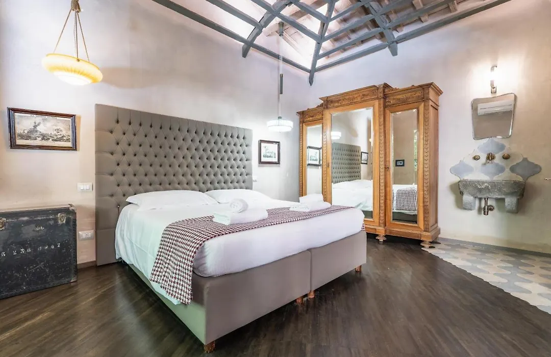 Firenze Rentals Accademia-1